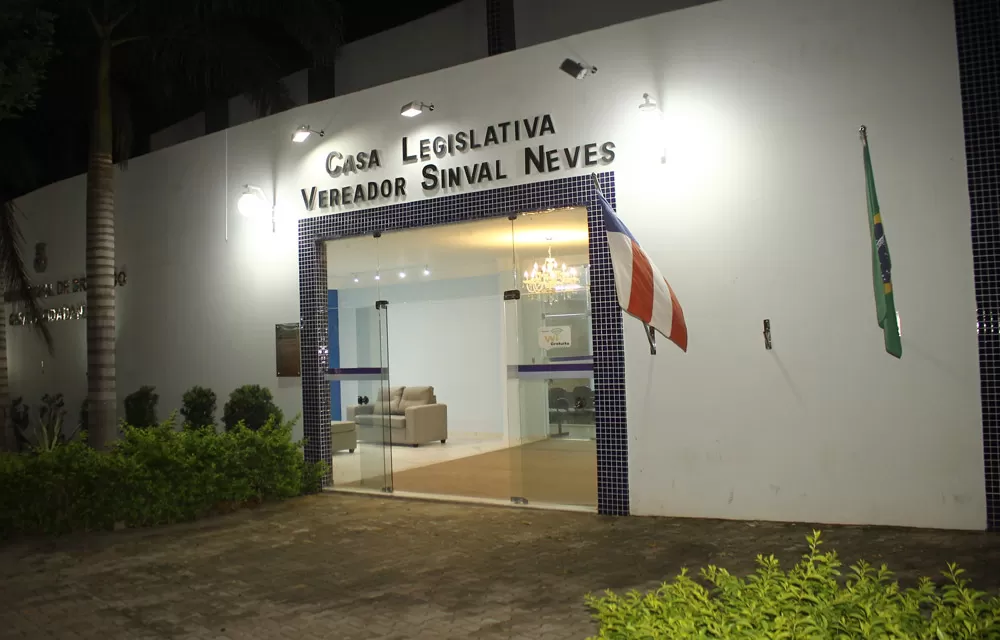 Brumado: Devido a jogo da seleção Brasileira, sessão do Legislativo é adiada para terça (06)