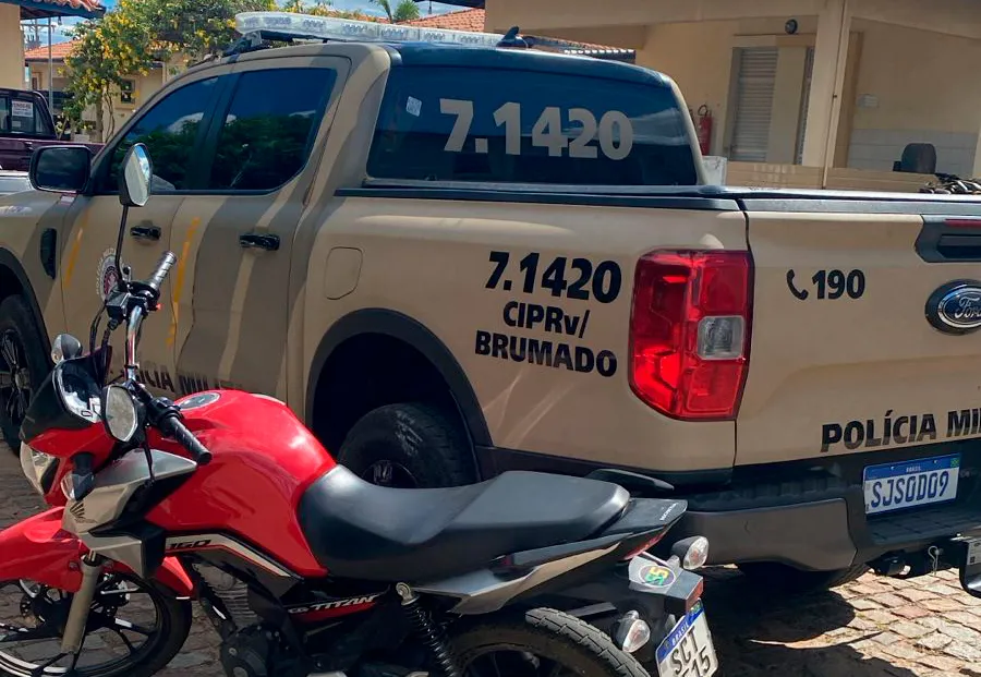 Polícia Rodoviária Estadual recupera motocicleta roubada na BA-122 em Urandi