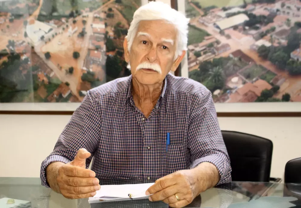 Ex-prefeito de Brumado, Eduardo Vasconcelos é multado pelo TCM por irregularidades em processo licitatório