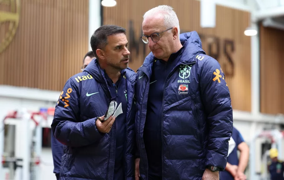 Comissão técnica da seleção brasileira viaja para observar jogadores dos clubes brasileiros