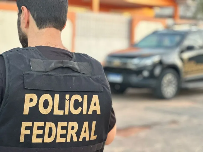PF prende americano condenado por abuso sexual infantojuvenil