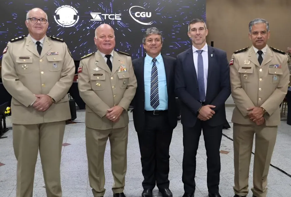 Comandante do CPRSO Coronel PM Paulo Guimarães Participa de Evento Pioneiro da PMBA em Salvador