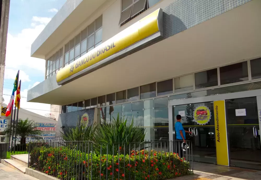 Bancos fecham nesta quarta-feira e reabrem na quinta