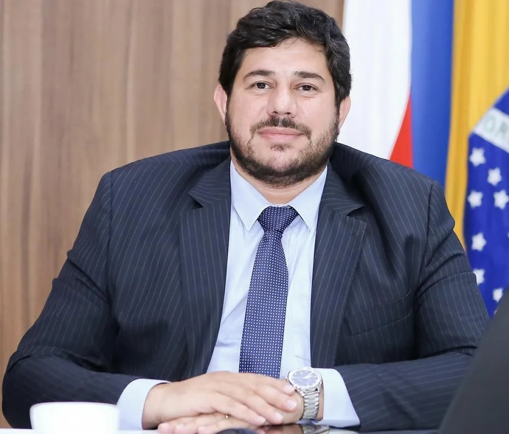 Câmara de Vereadores de Brumado concede Medalha de Honra Monsenhor Fagundes ao advogado Half Cotrim de Castro