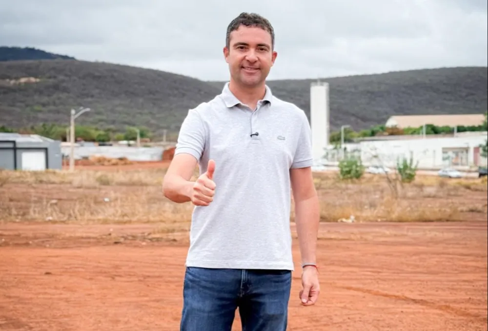 Fabrício Abrantes anuncia licitação para construção do CER IV em Brumado