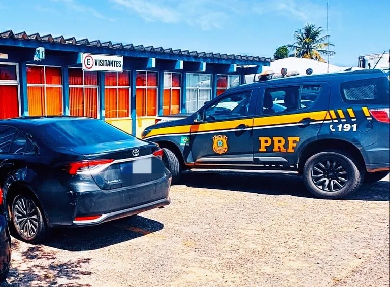 Homem troca terreno na praia por Corolla blindado e acaba preso pela PRF