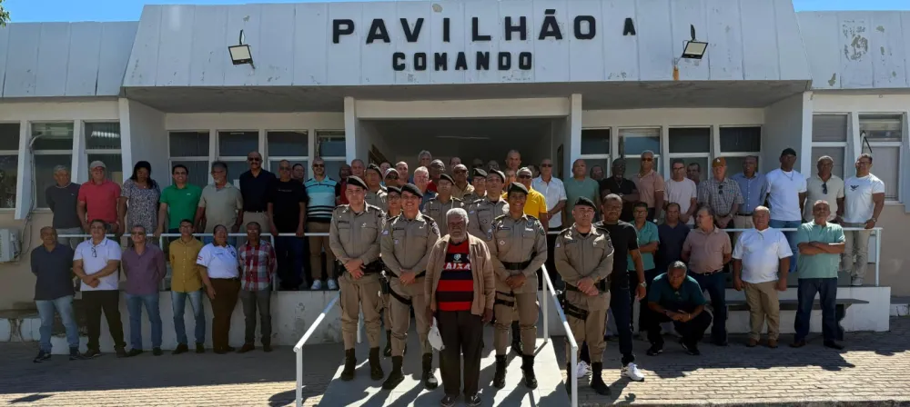 17º BPM homenageia policiais militares veteranos durante encontro em Guanambi