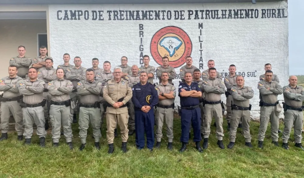 Comandante do 9º BEIC participa de curso de patrulhamento rural e combate ao abigeato no RS