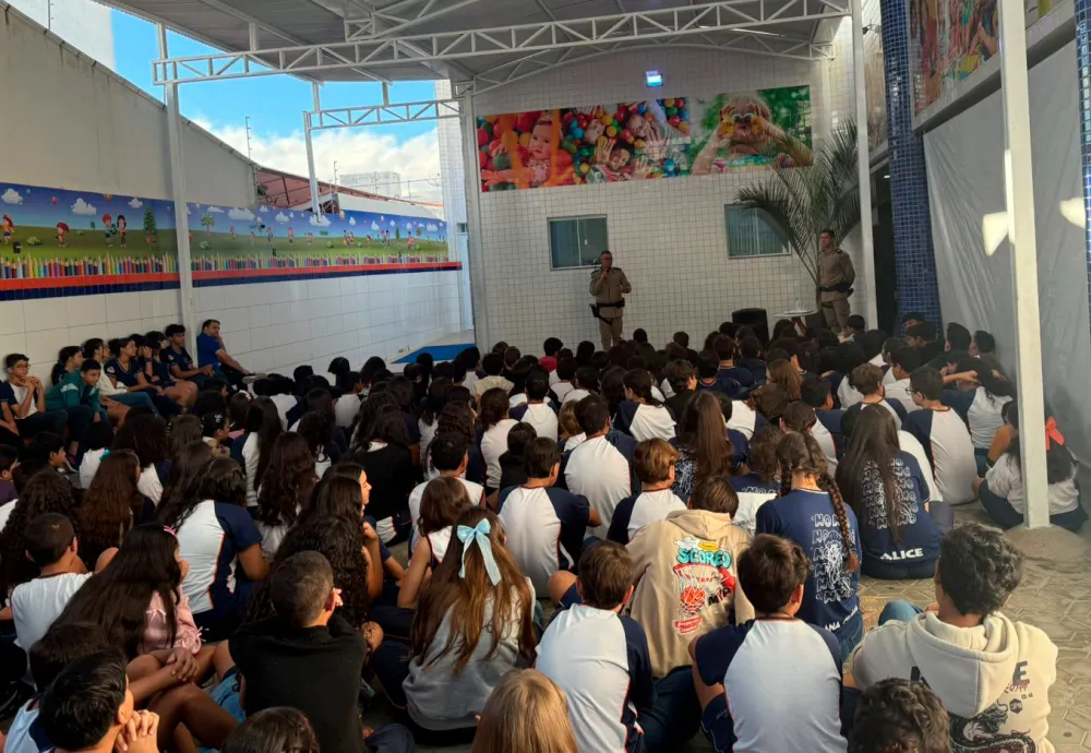 17º BPM promove palestra sobre prevenção da violência e cultura de paz em escola de Guanambi