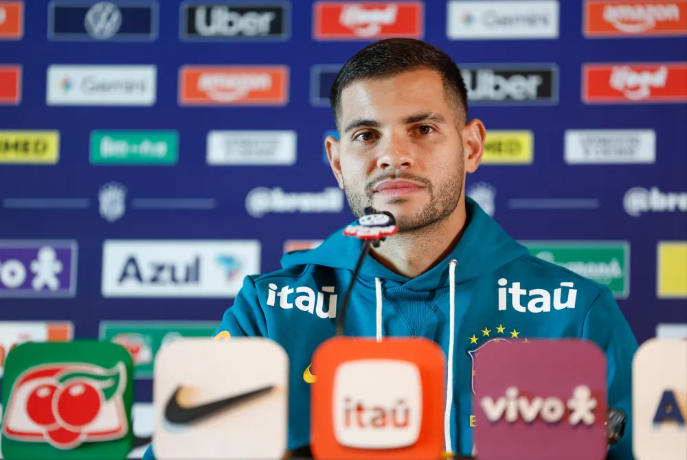 Experiente, Bruno Guimarães comenta seu papel de liderança e renovação da Seleção Brasileira