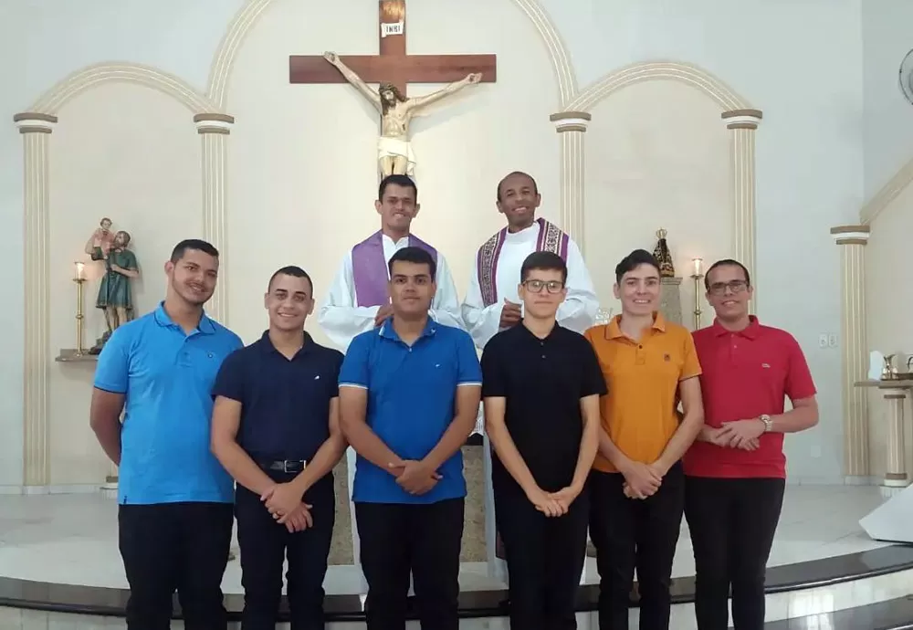Novos seminaristas são apresentados durante missa da Quaresma em Brumado