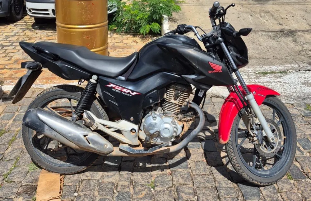 CIPRv/Brumado apreende veículo com restrição de furto na BR-030 em Tanhaçu