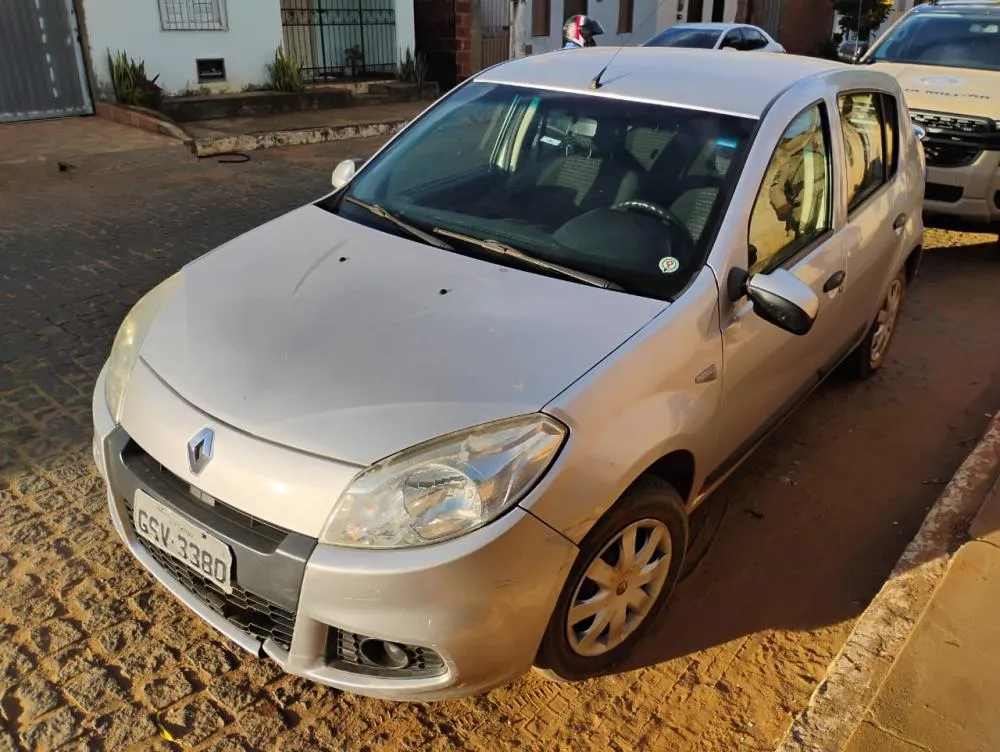 CIPRv/Brumado apreende veículo com restrição de furto em Caculé