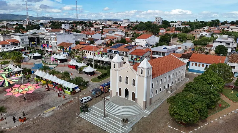 Conecta Bahia chega a Paramirim e amplia acesso à internet gratuita