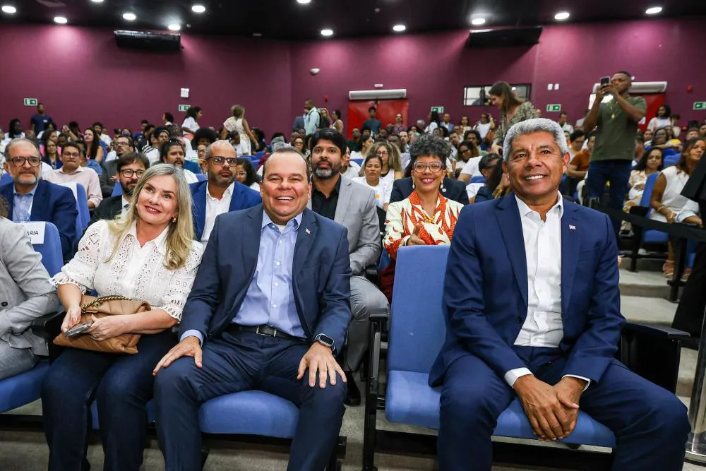 Presidente da ALBA reforça compromisso com políticas de inclusão para população em situação de rua