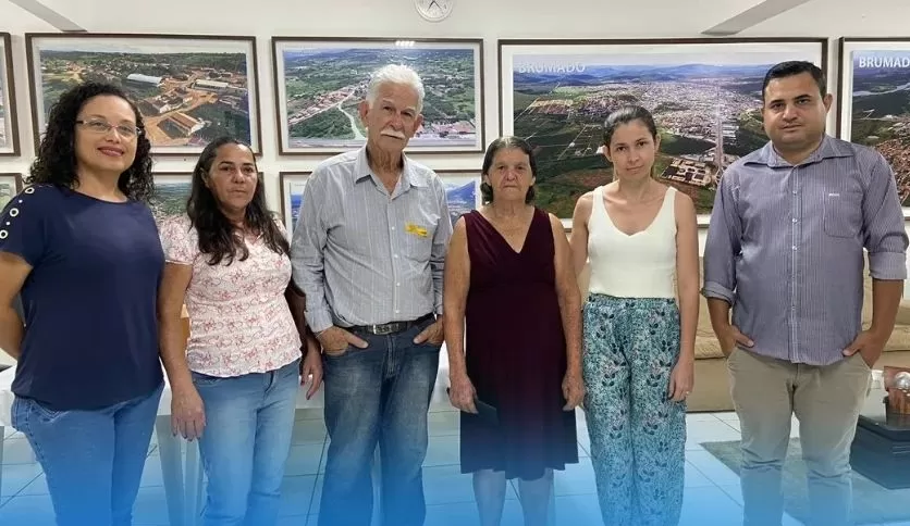 Prefeitura de Brumado recebe representantes de estudantes aprovados no Programa de Acesso Estudantil ao Ensino Superior