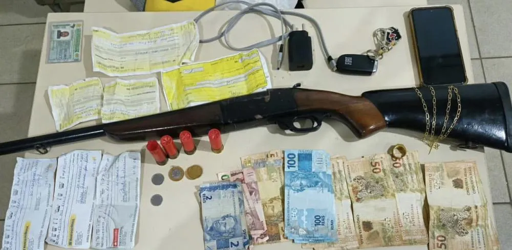 Feminicídio em Minas Gerais: Suspeito é Preso em Vitória da Conquista com Arma e Valores