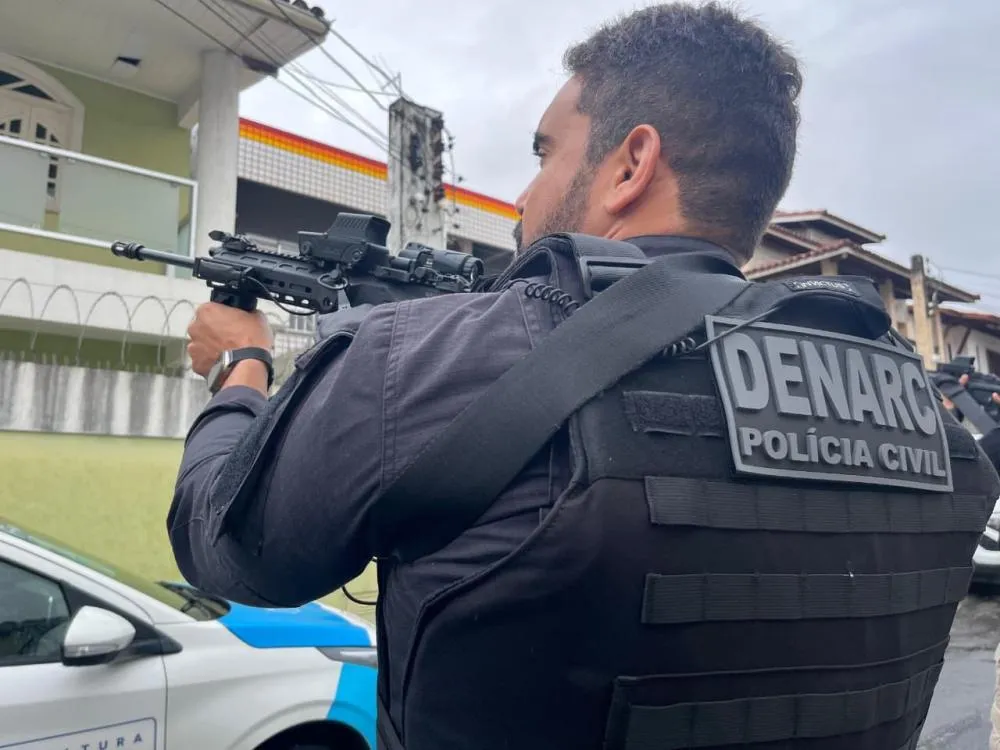 Operação Erva Afetiva prende três pessoas ligadas a grupo criminoso