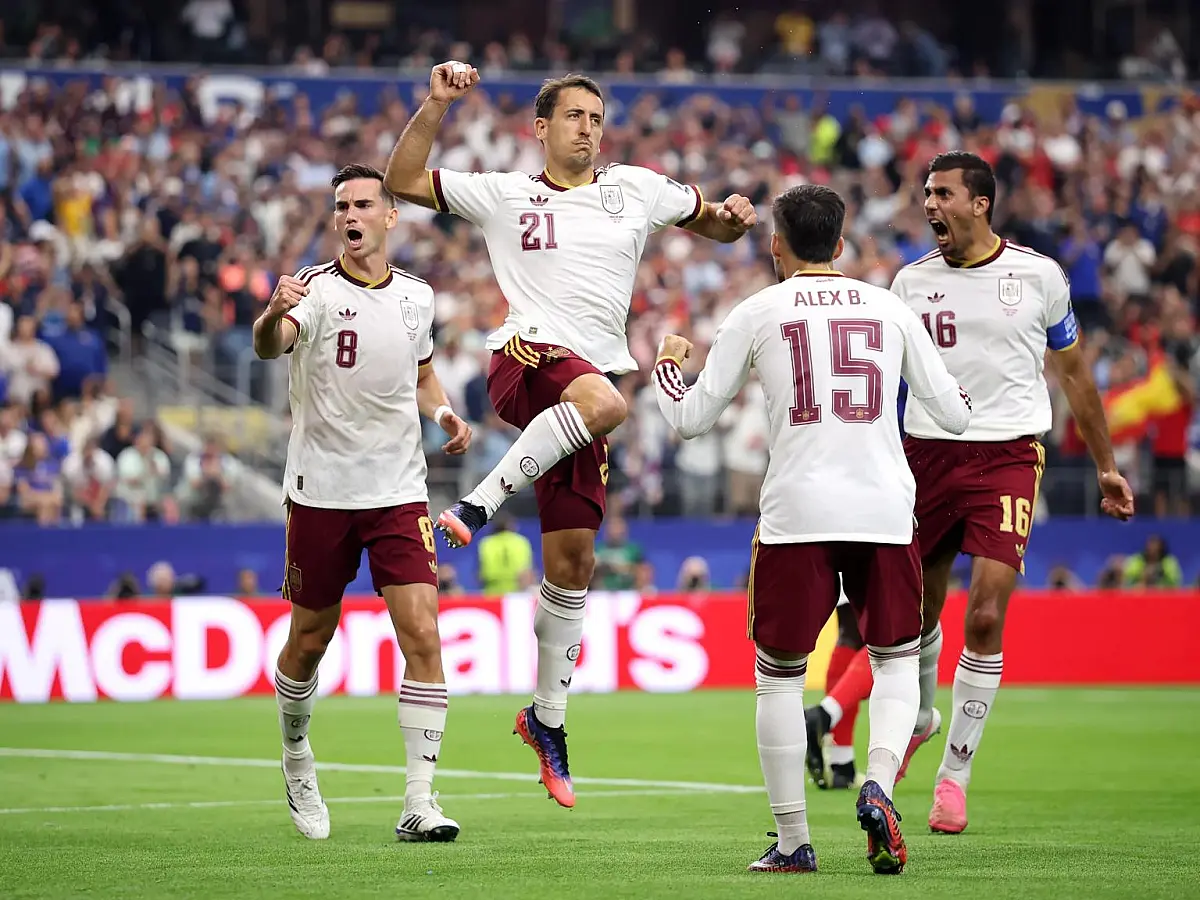 Com invencibilidade recorde, Espanha vai à final da Copa após 16 anos