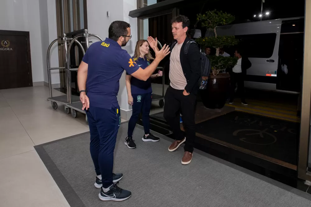 Comissão técnica da Seleção Brasileira Masculina se apresenta em Cuiabá para o próximo desafio pelas Eliminatórias