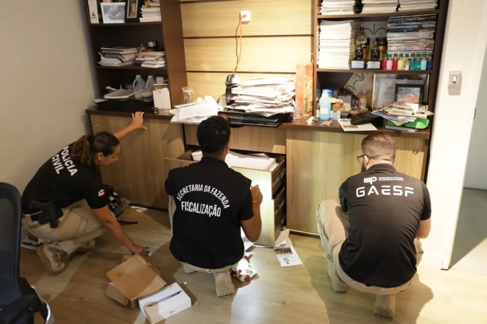 ‘Operação Khalas’ é deflagrada contra esquema de sonegação fiscal de R$ 400 milhões no setor de combustíveis