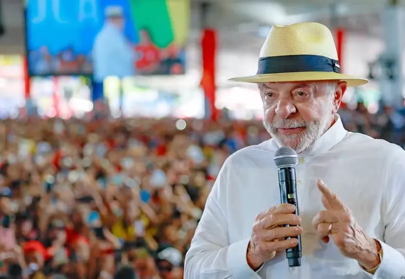 Lula vence em 413 dos 417 municípios da Bahia; Flávio Bolsonaro leva quatro cidades