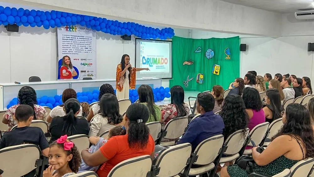 Brumado sedia encontro presencial do Programa Formação pela Escola