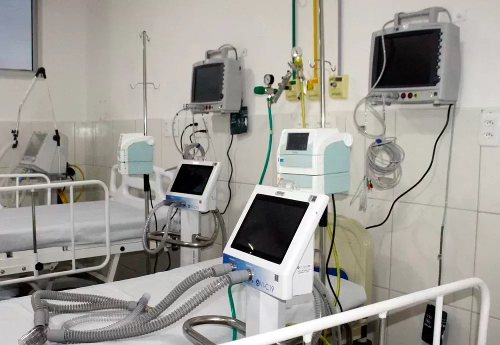 Entenda a diferença dos sintomas de dengue e de covid-19