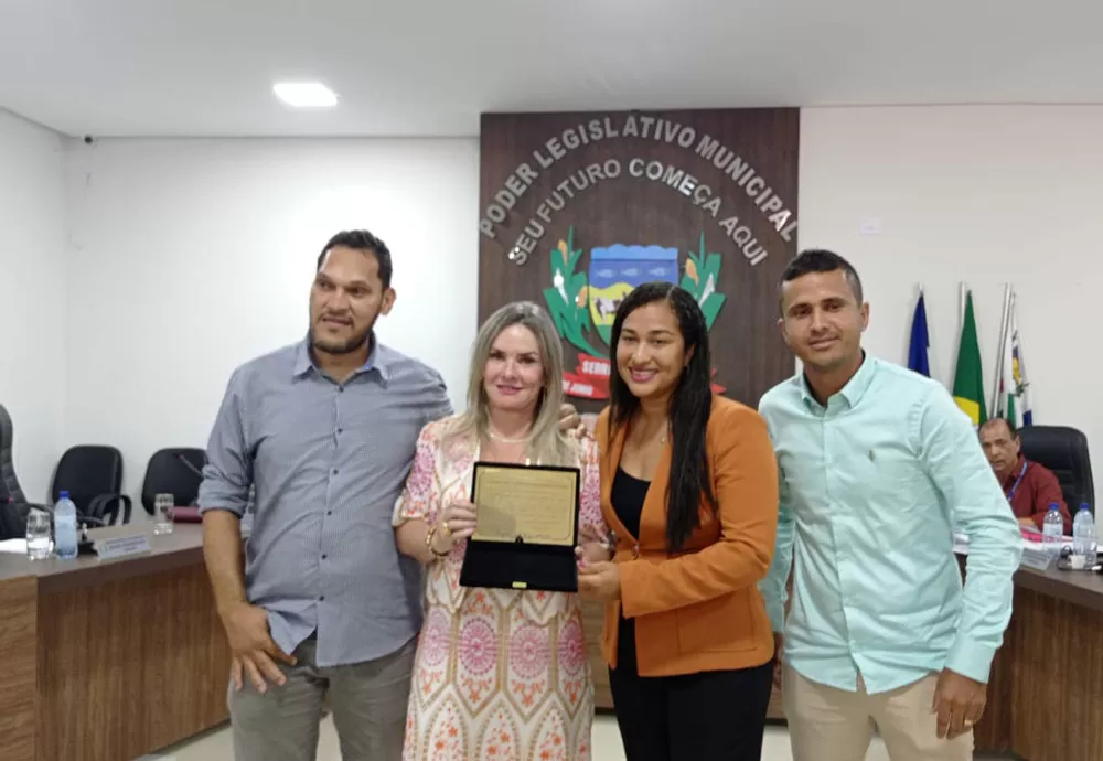 Ivana Bastos recebe o Título de Cidadã de Serra do Ramalho