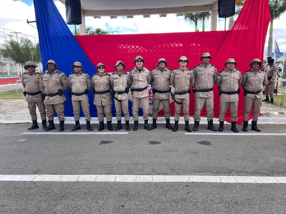 Policiais da CIPRv/Brumado promovidos a subtenentes são homenageados em solenidade no 9º BEIC