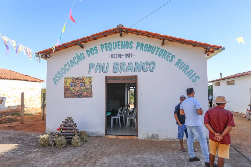 Agricultura Familiar de Riacho de Santana celebra entrega de agroindústrias familiares pelo Governo do Estado