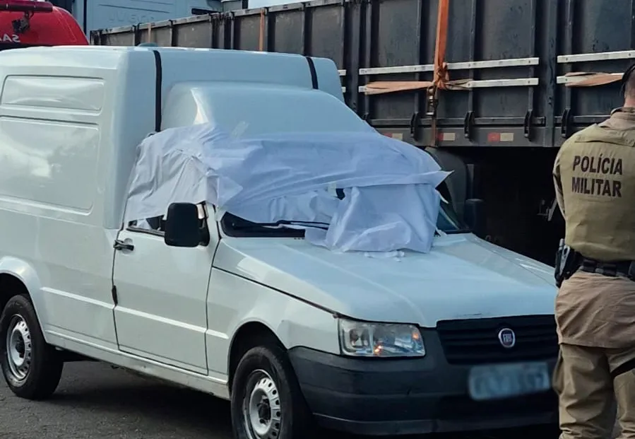 Homem é morto a tiros dentro de veículo na BA-262 entre Vitória da Conquista e Brumado