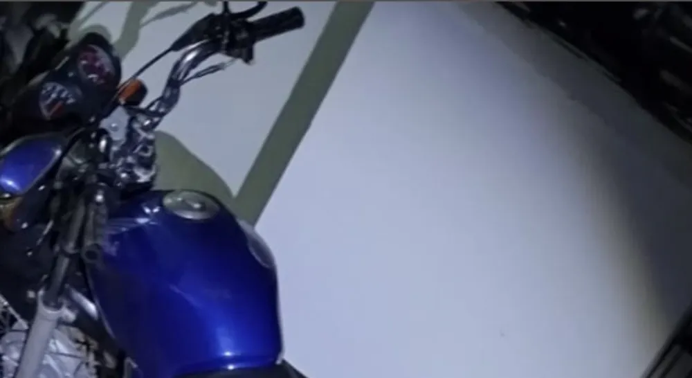 Polícia Militar apreende motocicleta adulterada após avanço de sinal vermelho em Barra da Estiva