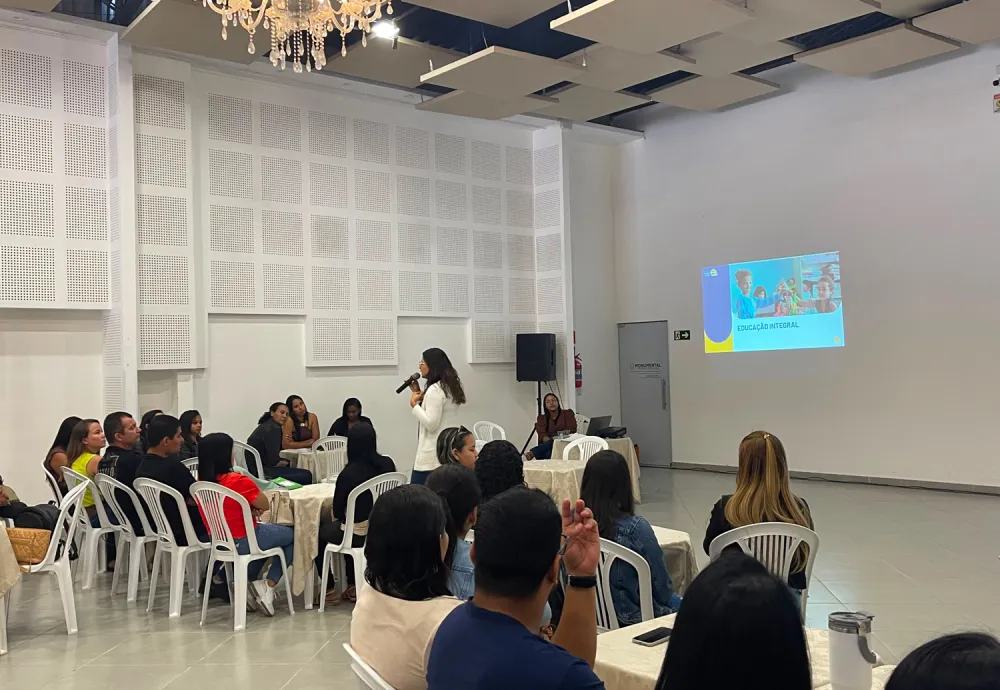 Secretaria de Educação promove capacitação com foco na alfabetização em Livramento