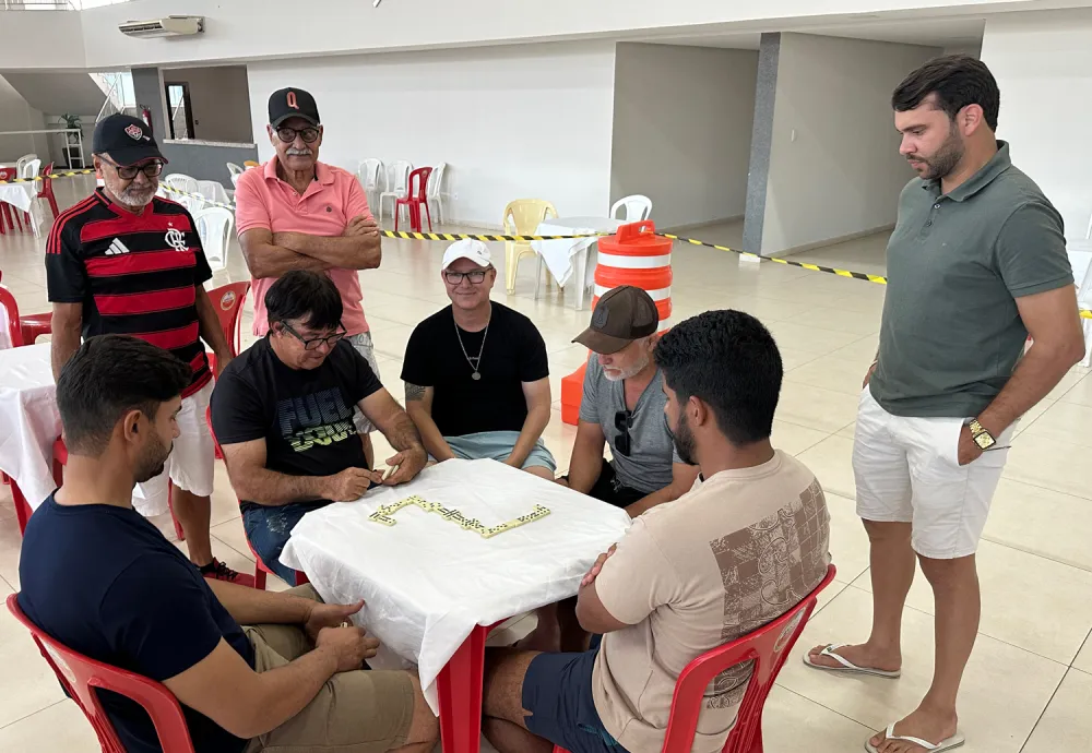 Clube Social de Brumado abre programação do Mês dos Pais com torneio de dominó
