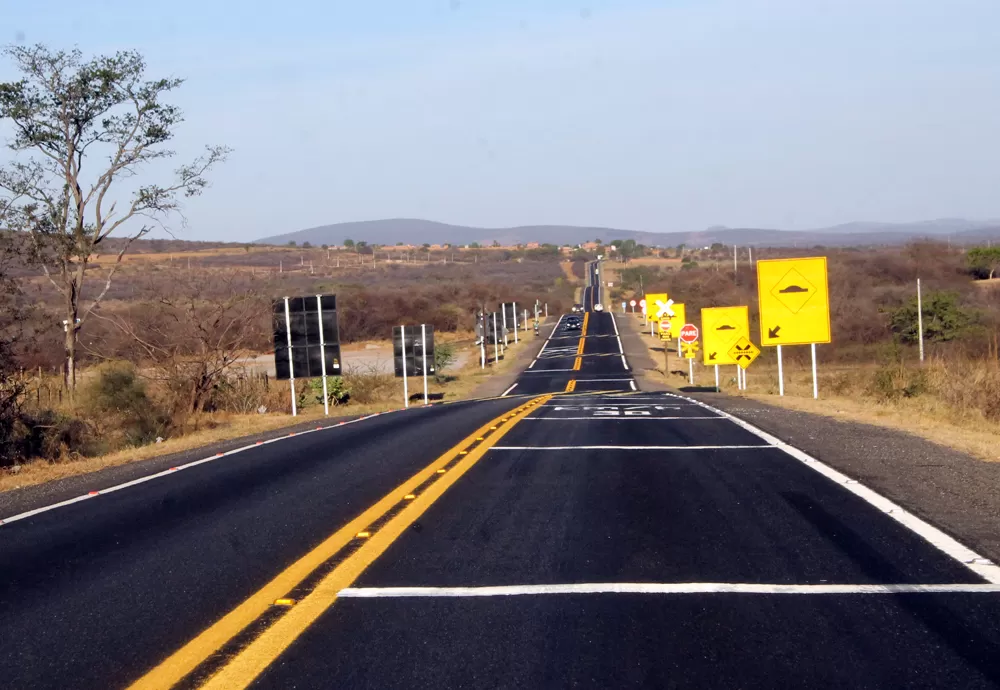PAC prevê mais de 300 obras em rodovias e ferrovias 