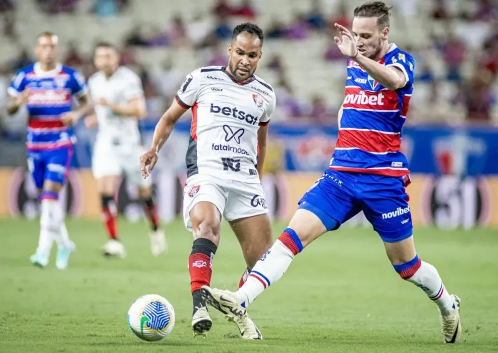 Vitória perde para o Fortaleza na Arena Castelão por 3x1