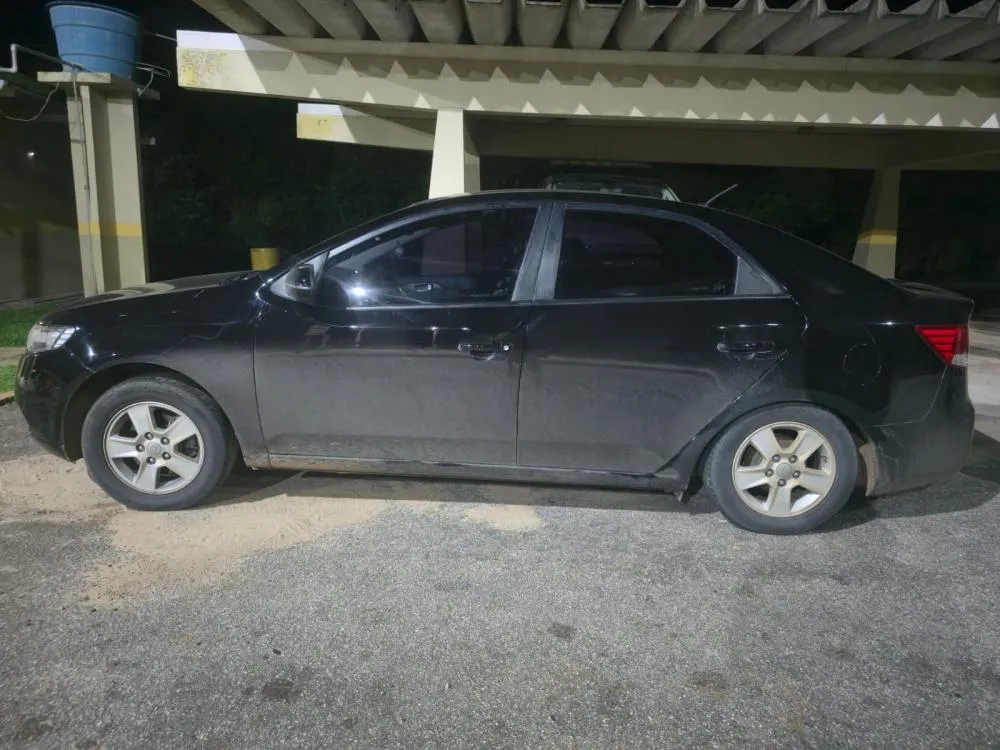 CIPRv apreende veículo com restrição judicial durante fiscalização em Brumado