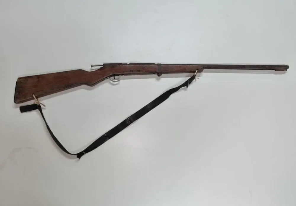 Polícia Militar apreende arma de fogo em ocorrência de agressão doméstica em Macaúbas