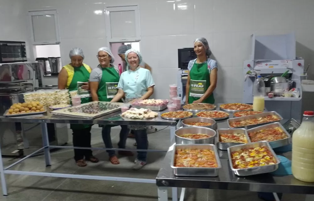 Grupo de Mulheres de Pindaí celebram investimentos no sistema produtivo da mandioca