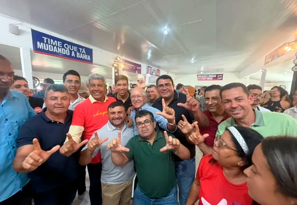 Prefeito Wilson do Café participa de encontro político ao lado de Jerônimo Rodrigues e Otto Alencar