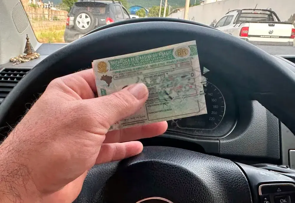 CNH vencida entre junho e setembro tem validade extra até dezembro
