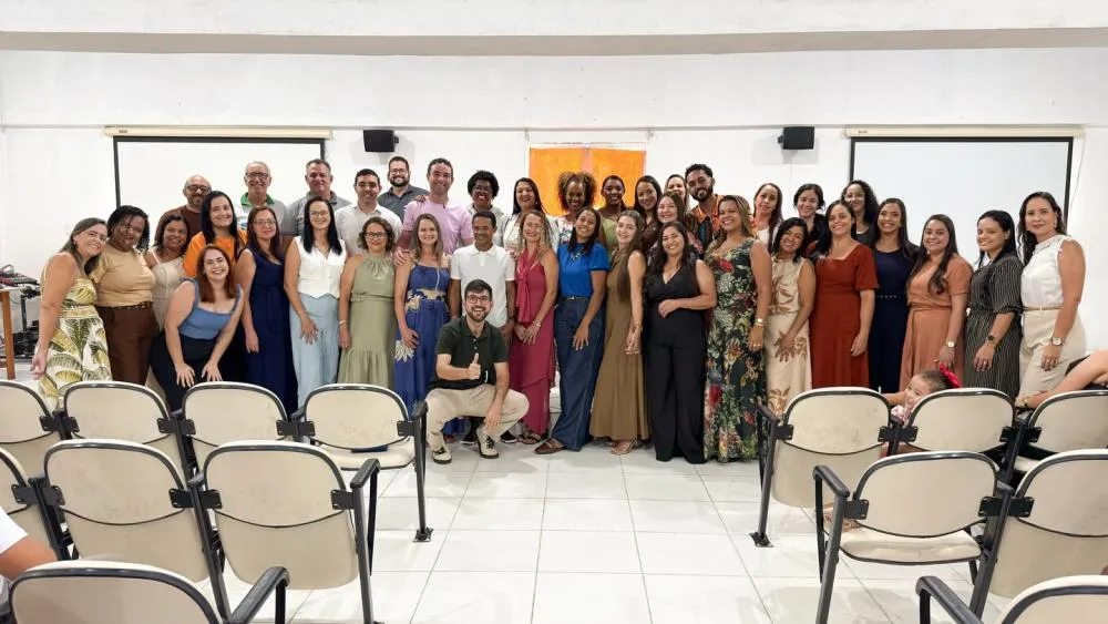 Gestão de Fabrício Abrantes reforça educação com posse de profissionais concursados em Brumado