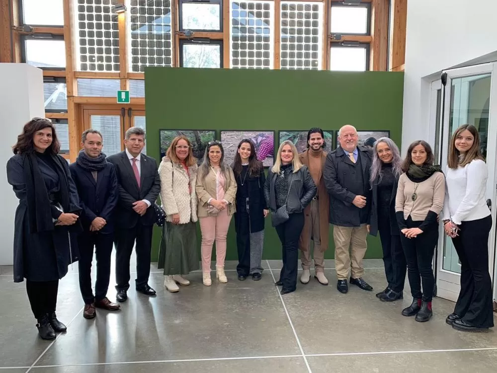 Ivana Bastos e delegação da Unale são recebidos por legisladores no parlamento de Piemonte, na Itália