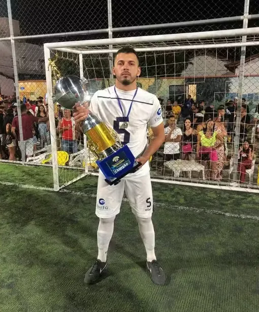 Jogador de futebol amador é assassinado após conquistar título em Palmas de Monte Alto