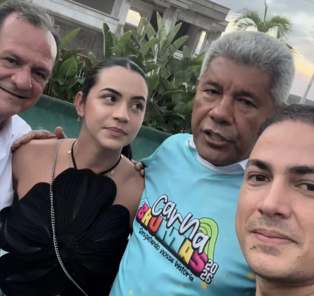 Prefeito de Ituaçu acompanha governador em Brumado e agradece apoio ao Carnaval