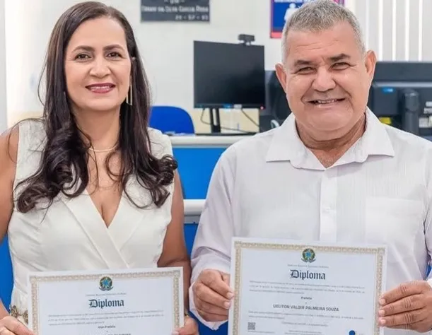 TSE suspende cassação e mantém prefeito e vice de Contendas do Sincorá nos cargos
