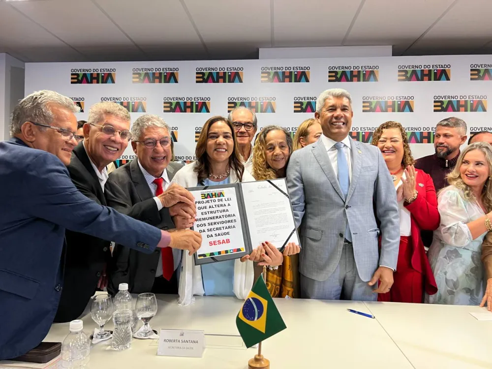 Governo do Estado propõe reajuste de 13,63% até 2026 para profissionais da saúde