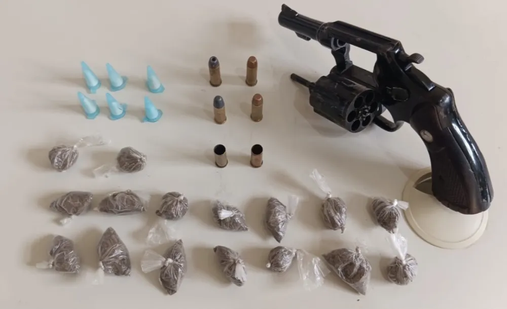 Operação Condeúba Limpa apreende drogas, armas e dinheiro durante ação conjunta das polícias