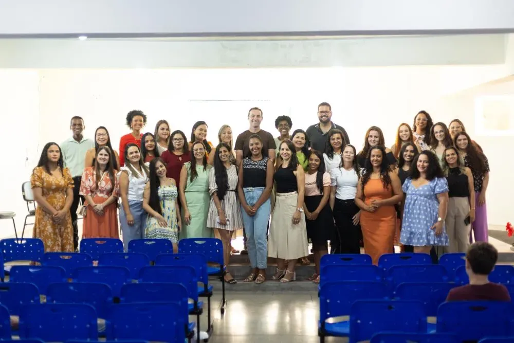 Posse de 28 cuidadores de creche reforça a educação infantil em Brumado